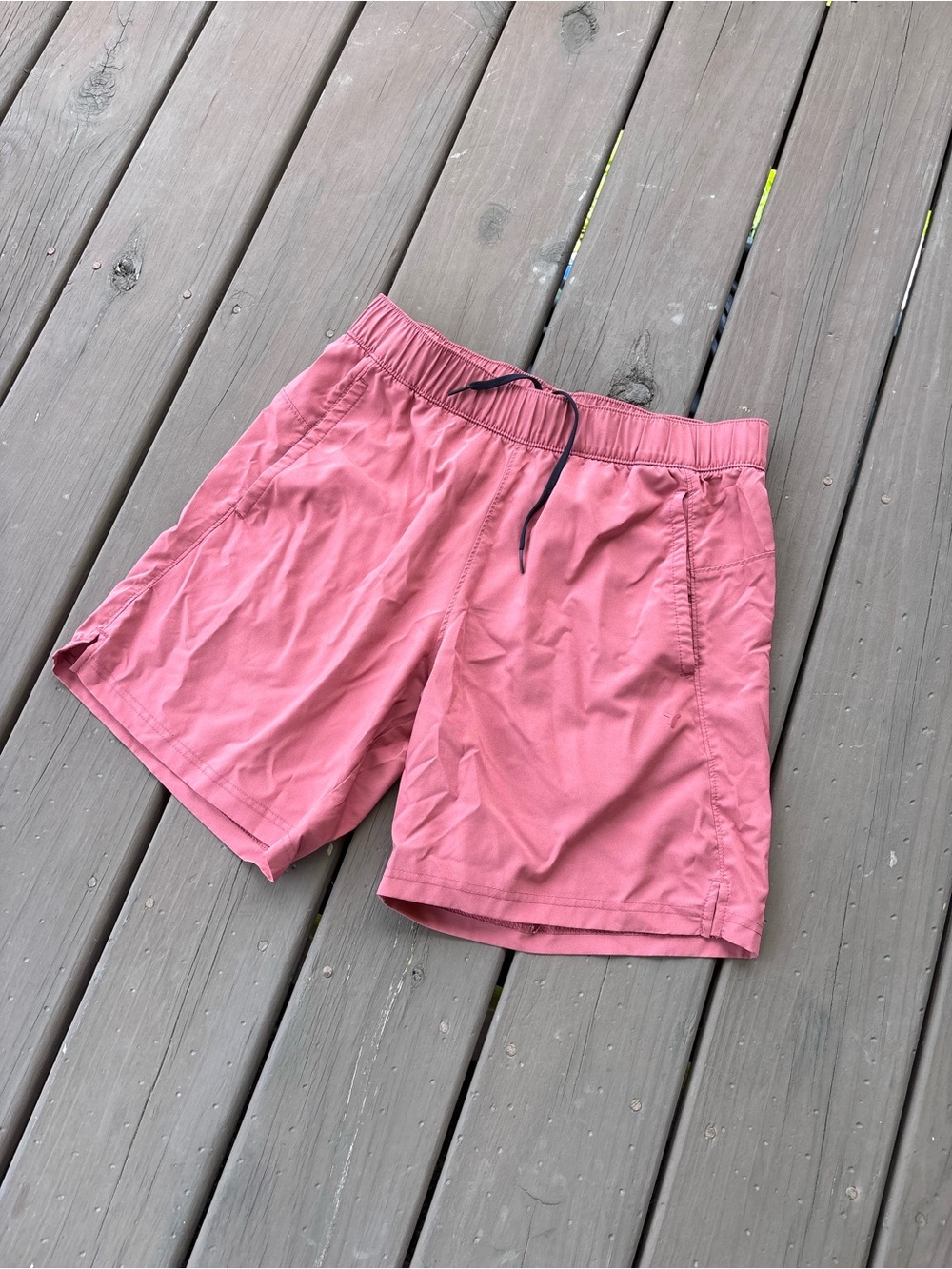 Old Navy Active Mens Small Rust Red Athletic Shorts